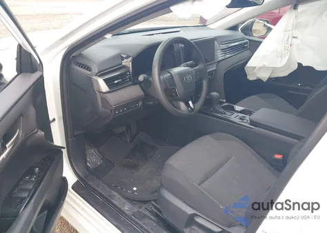 2025 Toyota Camry Le/Se/Xle/Xse from USA, damaged, VIN 4T1DAACK2SU009601